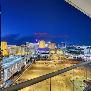 mgm-signature-08-801-1br2ba-f1-strip-view-balcony.las-vegashotels.net/